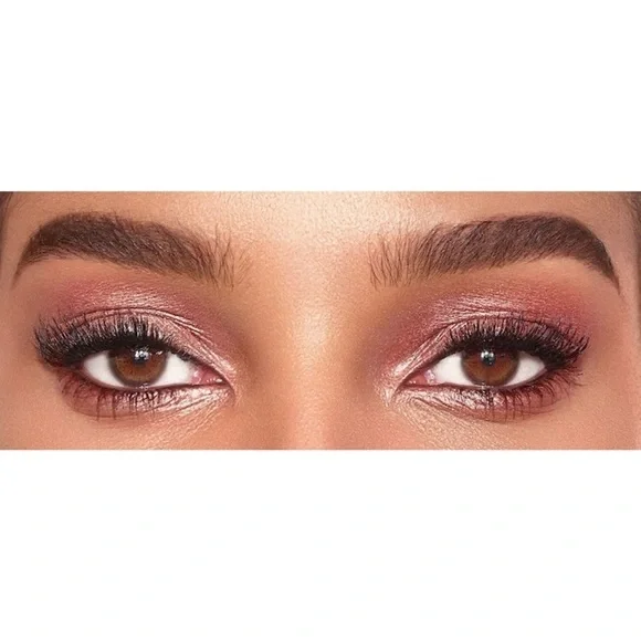 Charlotte Tilbury
Eyes To Mesmerize Cream Eyeshadow: Rose Gold - Picture 3 of 5
